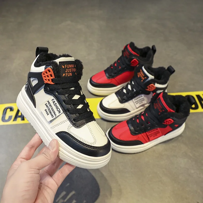 

New high-top boys' casual board shoes winter fleece cotton sports shoes and running shoes for teenagers and students