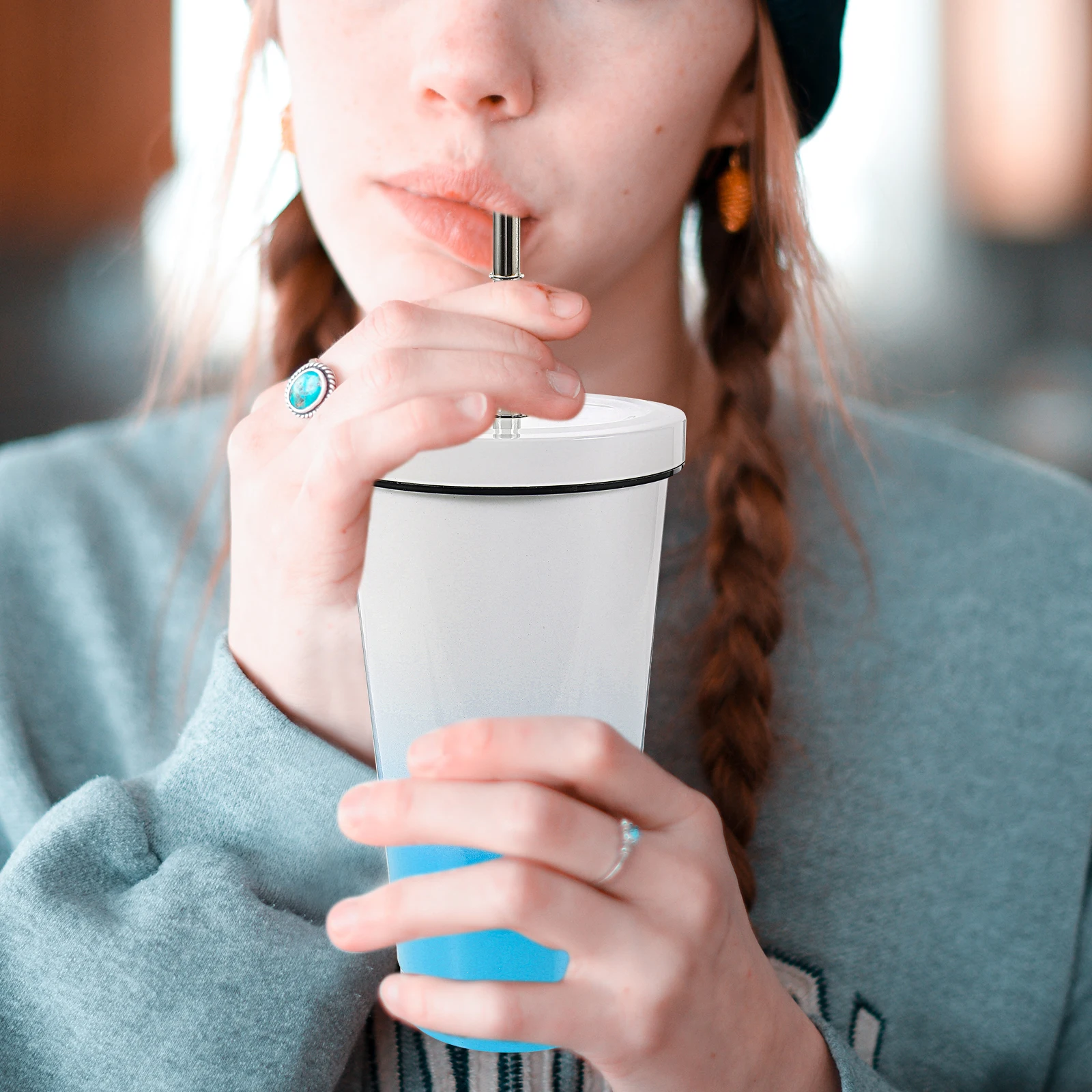 

1L Large Capacity Cup Stainless Steel Water Bottle with Straw Design for Outdoor Sports Desktop Decor Gift Metal Bottle