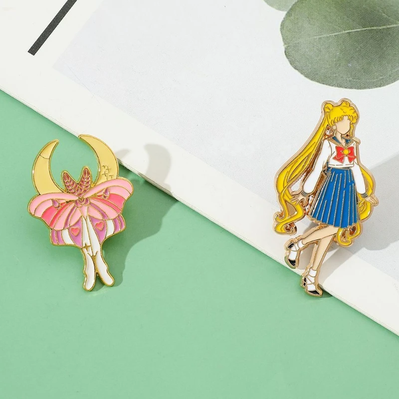 Sailor Moon Japanese Anime Cartoon Usagi Tsukino Personality Metal Badge Brooch Pin Accessory Versatile Backpack Decoration - view 4