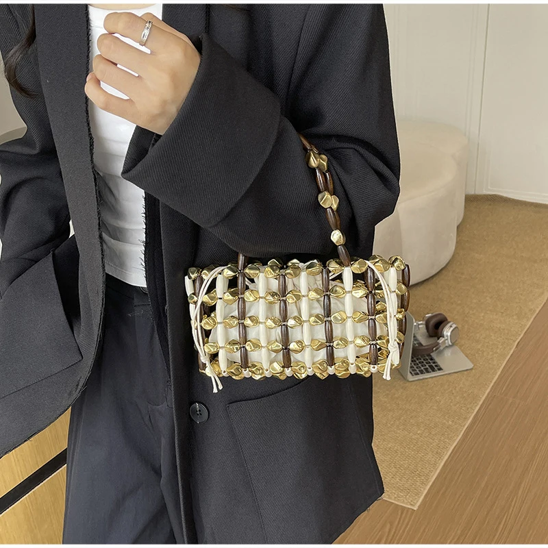 Ausgehöhlte Holzperlen-Handtasche mit gewebtem Obergriff und Canvas-Innentasche mit Kordelzug, koreanische leichte schicke Strandtasche für Damen – Detail 19