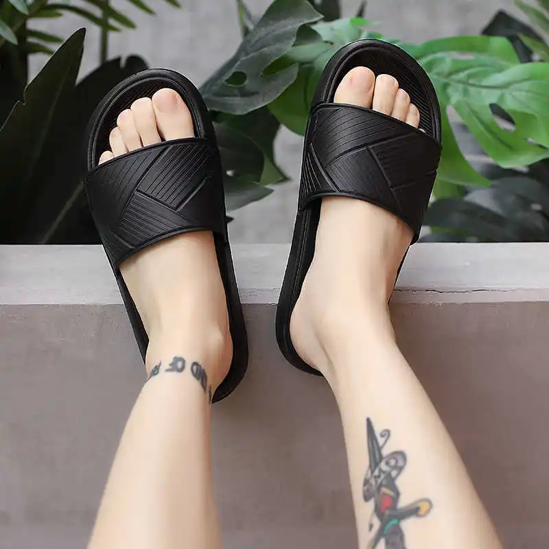 Open From The Back Strappy Luxury Brand Slippers Casual Shoes Men's Shoes Sandals Man Bathroom Sneakers Sport Products
