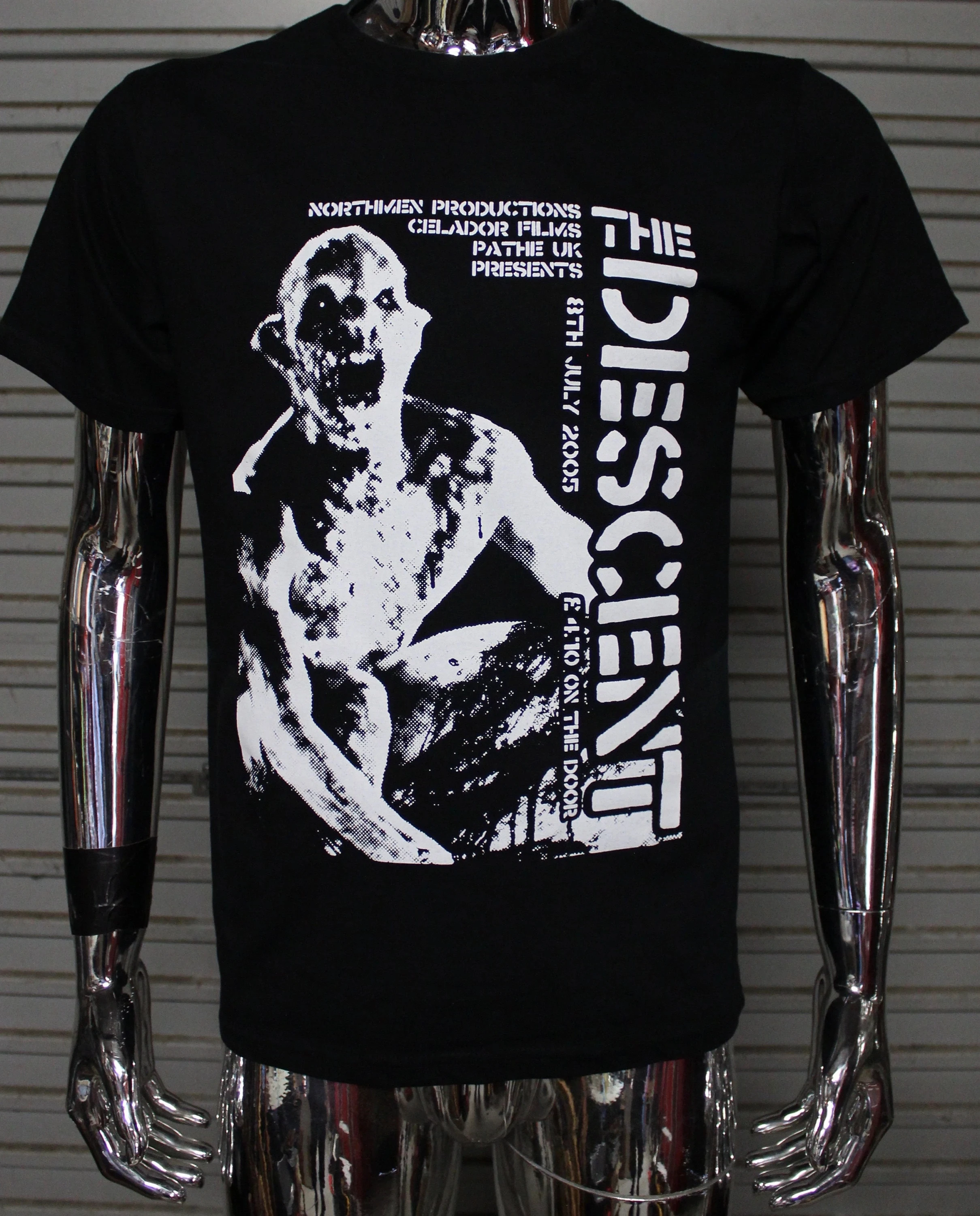 The Descent Movie Pattern Printed T-shirt Spring/Summer Women's New Fashion Trend Top Neutral Short Sleeve Comfortable T-shirt