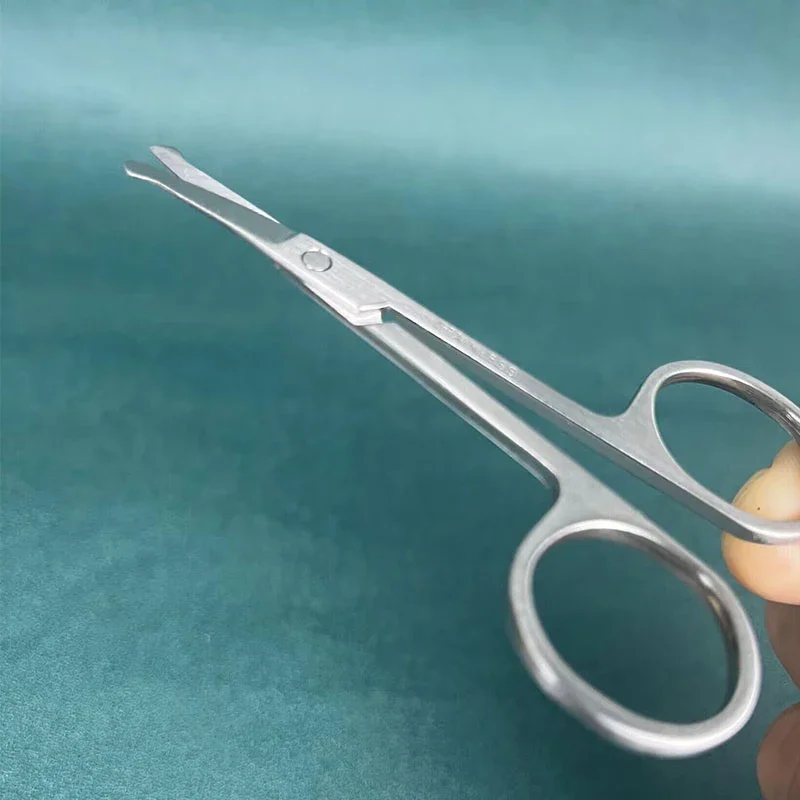 Forbici in acciaio inossidabile Bellezza Naso Tagliacapelli Forbici Sopracciglio con testa affilata Forbici di sicurezza rotonde in acciaio Trucco per sopracciglia