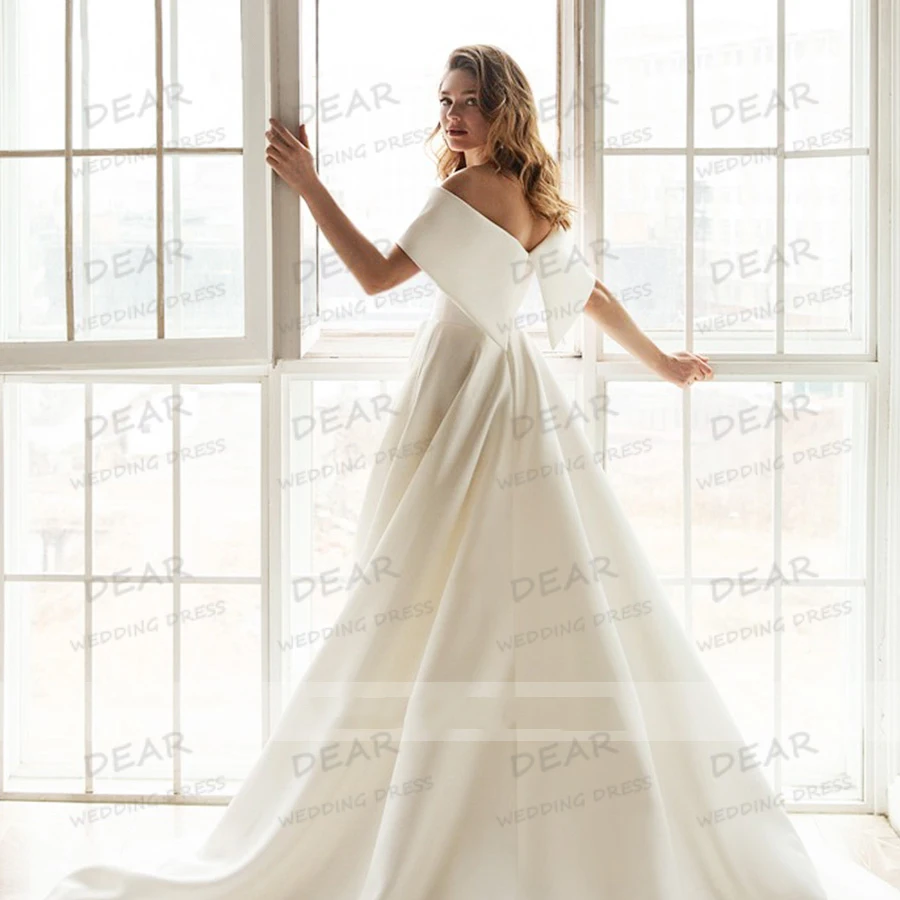 Simple A Line ชุดแต่งงานผู้หญิงเซ็กซี่ปิดไหล่แขนกุดจีบซาติน Elegant ชุดเจ้าสาว Vestidos De Novia ที่กําหนดเอง