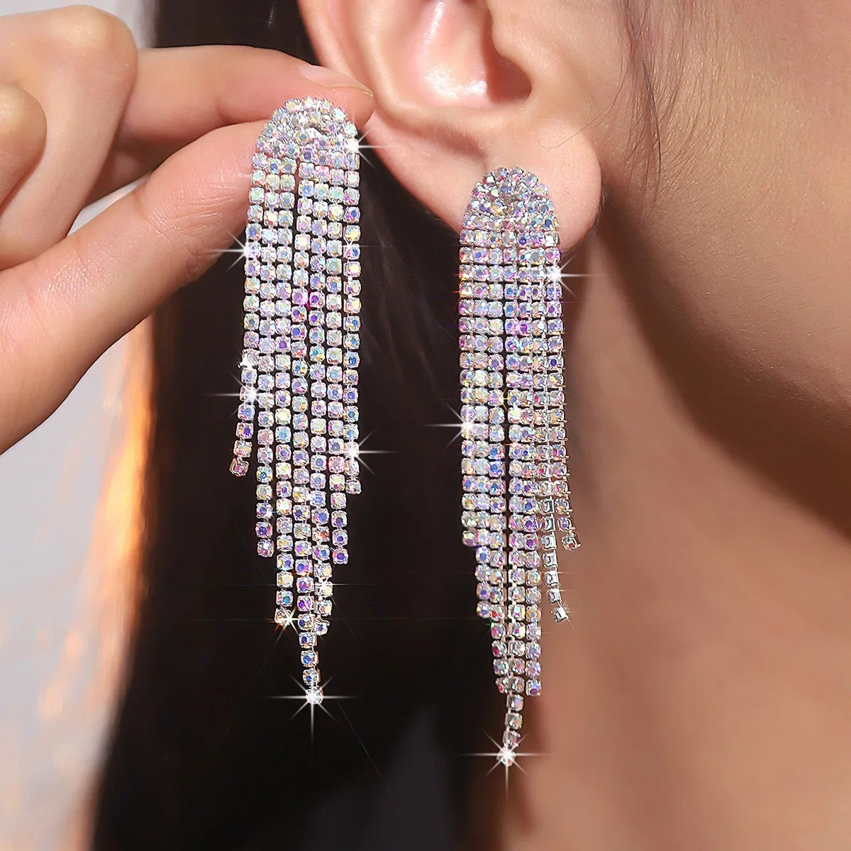 Shine Long Tassel Rhinestone Drop Earrings dla kobiet AB Kolorowy srebrny kolor Crystal Dangle Earring Biżuteria ślubna na imprezę