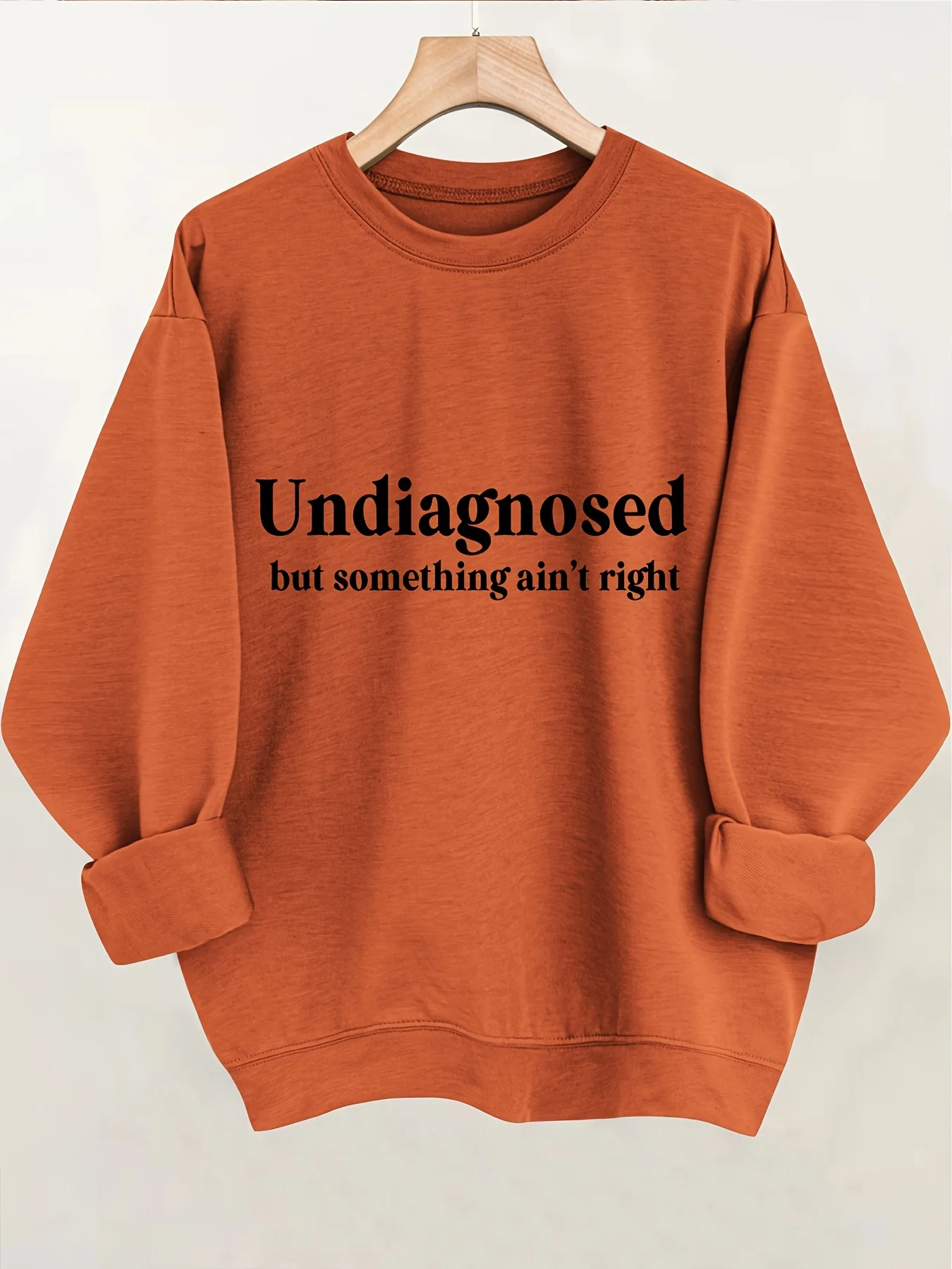 سويت شيرت نسائي كاجوال للخريف والشتاء مطبوع عليه حروف دافئة مريح بأكمام طويلة ورقبة دائرية مع إضافة من الصوف #3