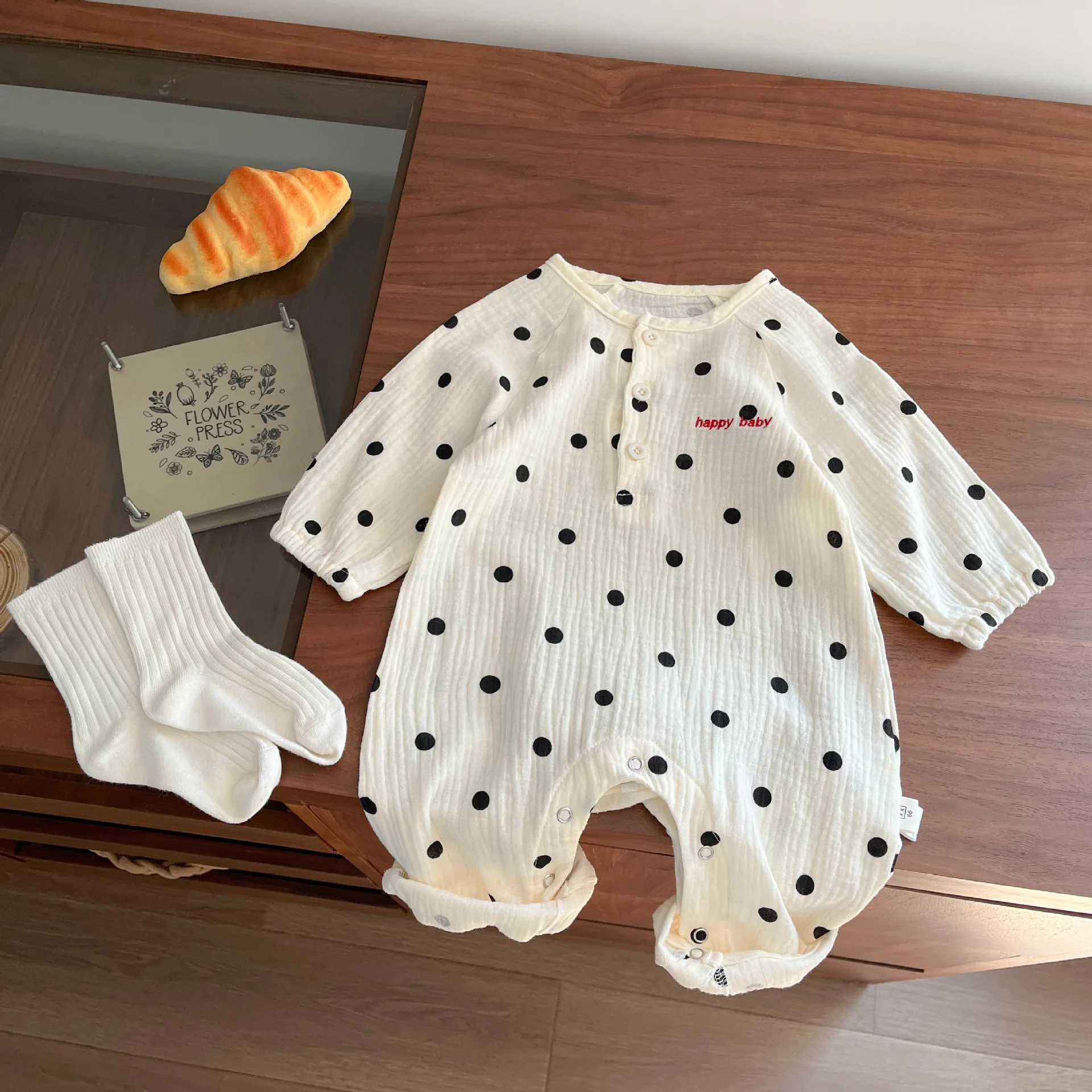 

2024 Autumn New Baby Long Sleeve Romper Cotton Soft Infant Boy Girl Cute Dot Print Jumpsuit Loose Casual Newborn Clothes 0-24M