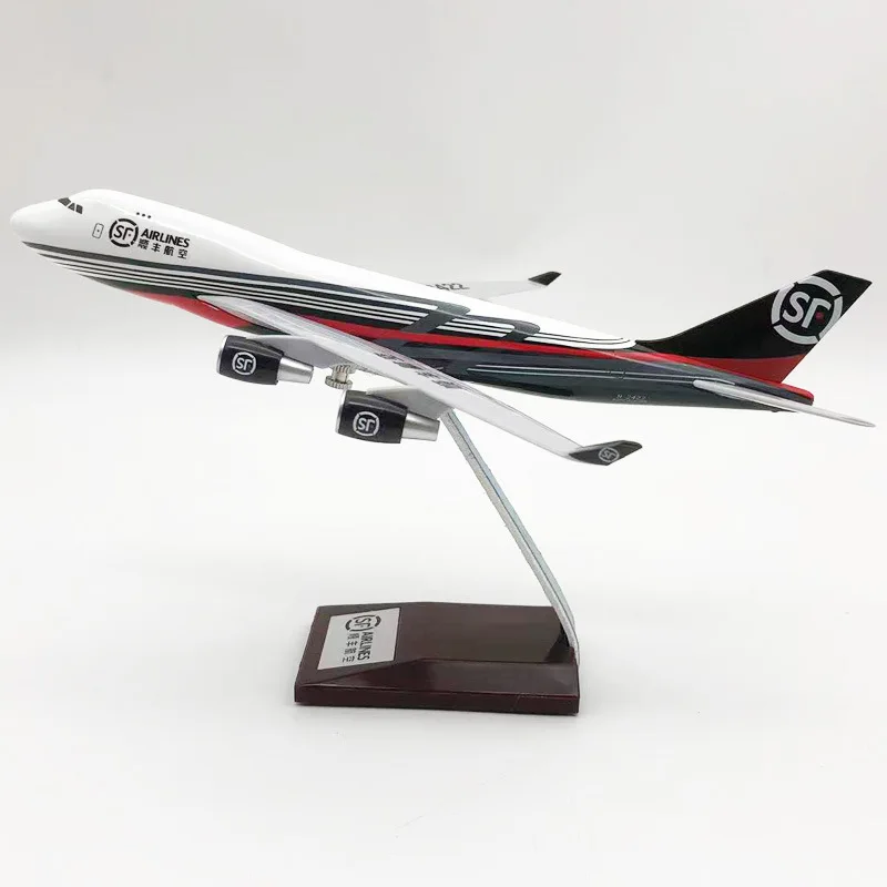 

Коллекционная модель самолета SF B747, 24 см, для декора дома, памятный подарок для авиатерминаторов