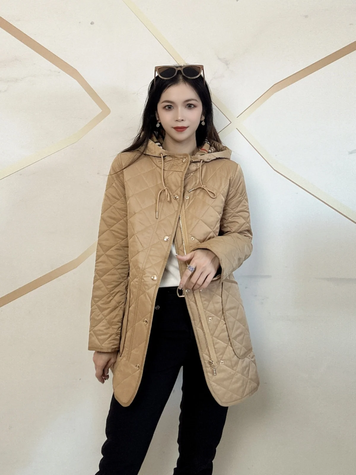 Chaqueta de Aodón para Mujer, Nueva Colección de Invierno, Diseño de Rombo, Casual, Versátil, Moderna, con Capucha, Larga, ...