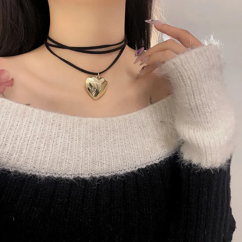 Trend Goth Black Velvet Big Heart Pendant Choker Necklace for Women Elegant Weave Knotted Bowknot Adjustable Chain Jewelry