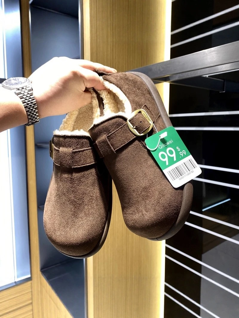 Men's Winter Snow Boots Slip-On Anti-Slip Mules  Fur Lined Thickened Warm Cotton Shoes Leather Fur Integrated