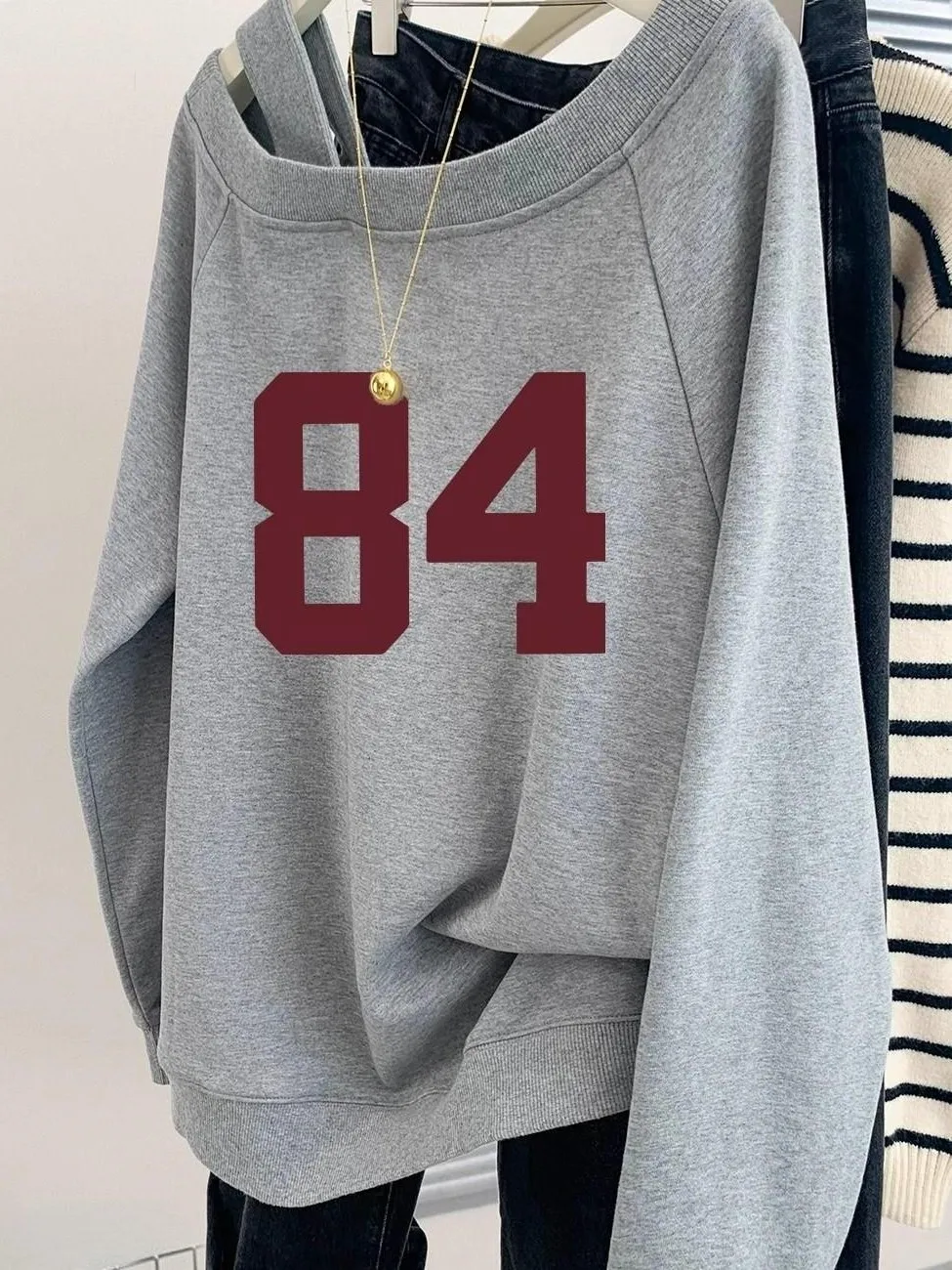 Retro American Letter Print Asymmetrical Shoulder Long Sleeve Women's Sweatshirt Spring Autumn Design Sensation  Loose C...