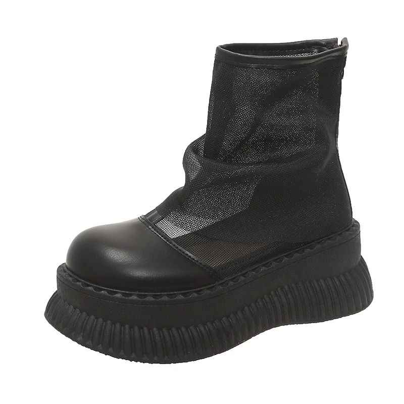 أحذية نسائية صيفية عصرية بسطح شبكي أحذية للنساء 2025 أحذية نسائية جديدة ذات قاع إسفنجي مفرغ قابلة للتنفس