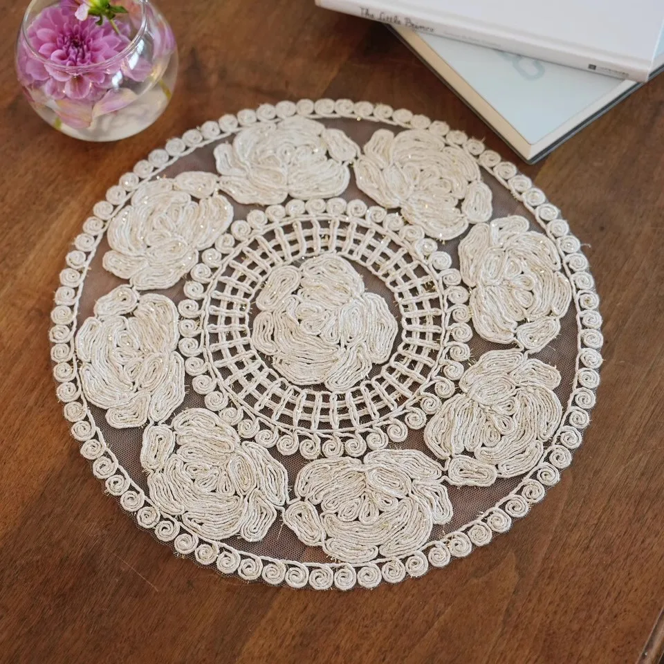 

NEW Round rose flower embroidery table place mat cloth Wedding Christmas party placemat kitchen Table decoration and accessories