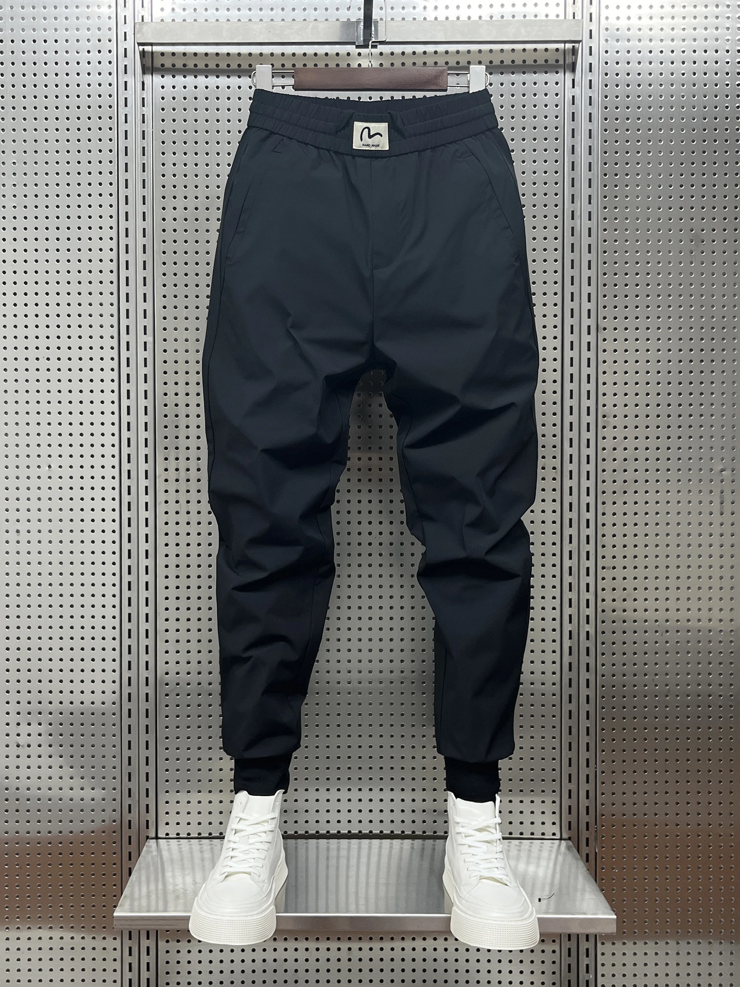 

Мужские повседневные спортивные брюки из ледяного шелка, быстросохнущие, свободного кроя, для весны и осени, летние тонкие модные городские длинные брюки