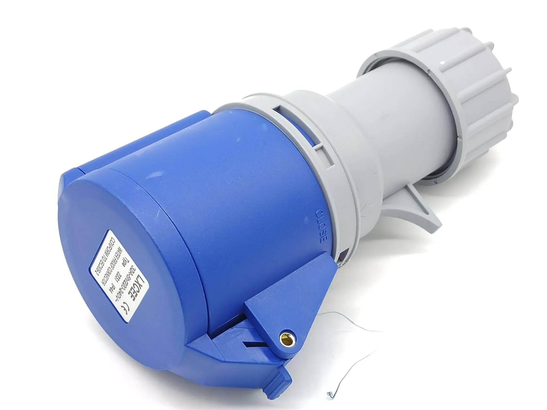 IEC 60309 مقبس متحرك 32A 3pin 220 فولت-250 فولت 50/60 هرتز 3P 6h 2P + E مقاوم للماء IP44 CEE مقبس صناعي مع غطاء محمل بنابض