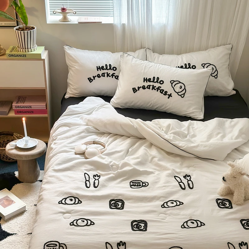 

1pc Embroidery Throw Quilt White and Black Bedding Soft INS Home Adult Kids Patchwork Soft Summer Thin Comforter Duvet 150*200cm