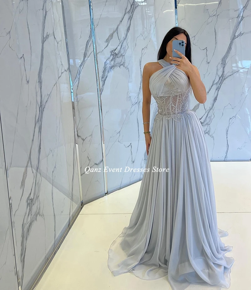 Qanz A-line Arabic Chiffon Evening Dress Halter Pleat Glitter Beadings Crystals Dubai Sliver Prom Gown Celebrity Party Dresses