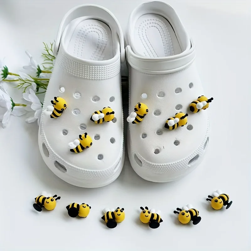 

6pcs Cute 3D Little Bees Hole Buckle Hole Shoe For Charms Decorations Cute Cartoon Bee Shoes Buckle DIY 3D Hole Shoe Accessories