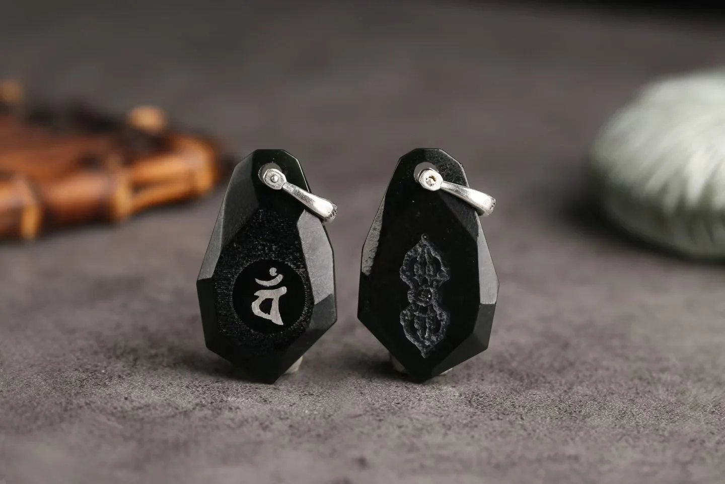 

Genderless 925 Silver Natural Black Hetian Jade Pendant For Women Men Solitaire Real Stone Necklace Daily Jewelry Bijoux