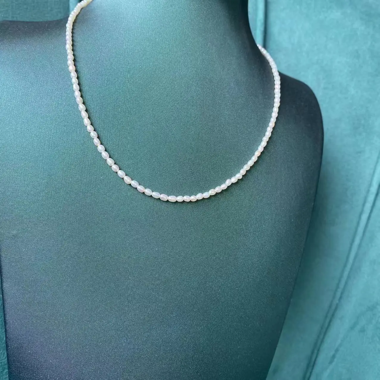 Natural freshwater pearl millet bead neck necklace collarbone chain 40 + 5cm simple 2-3mm fashion women's cheongsam