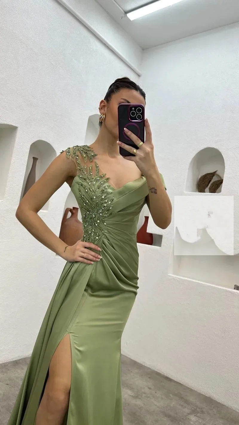 Flora Dress Green Satin V-Neck Mermaid Evening Dresses Beading Side Slit Saudi Arabic Floor Length Formal Occasion Prom Gowns