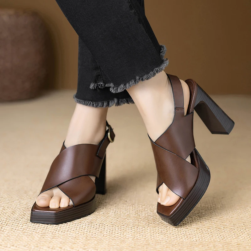 

Новые женские летние римские сандалии из мягкой кожи с открытым задником на устойчивом каблуке, не утомляющие ноги, водонепроницаемые, на высоком каблуке