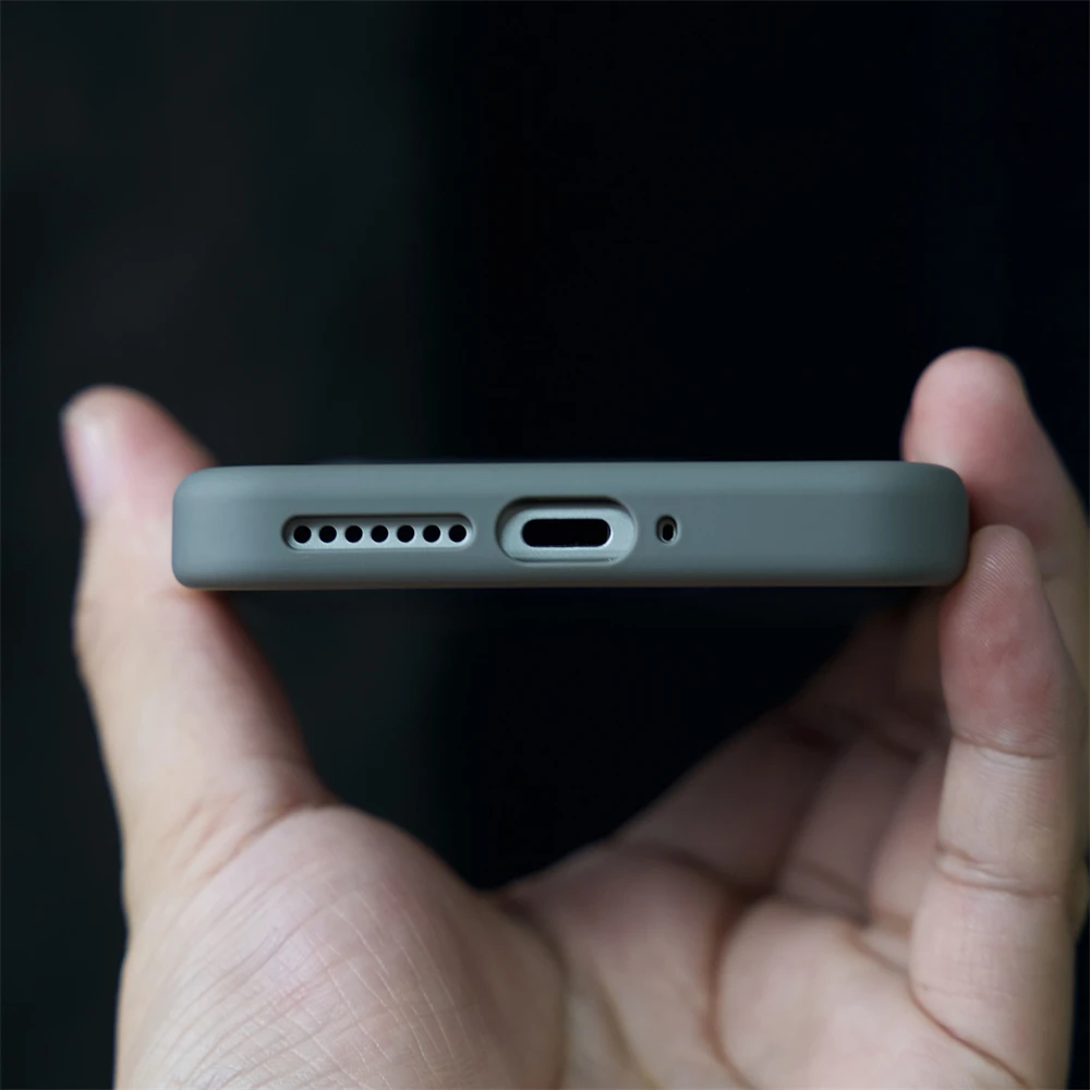 حافظة شفافة مغناطيسية فاخرة غير لامعة لهاتف Xiaomi 15 14 Pro Mi 15Ultra لهاتف Magsafe غطاء حماية كامل للعدسة