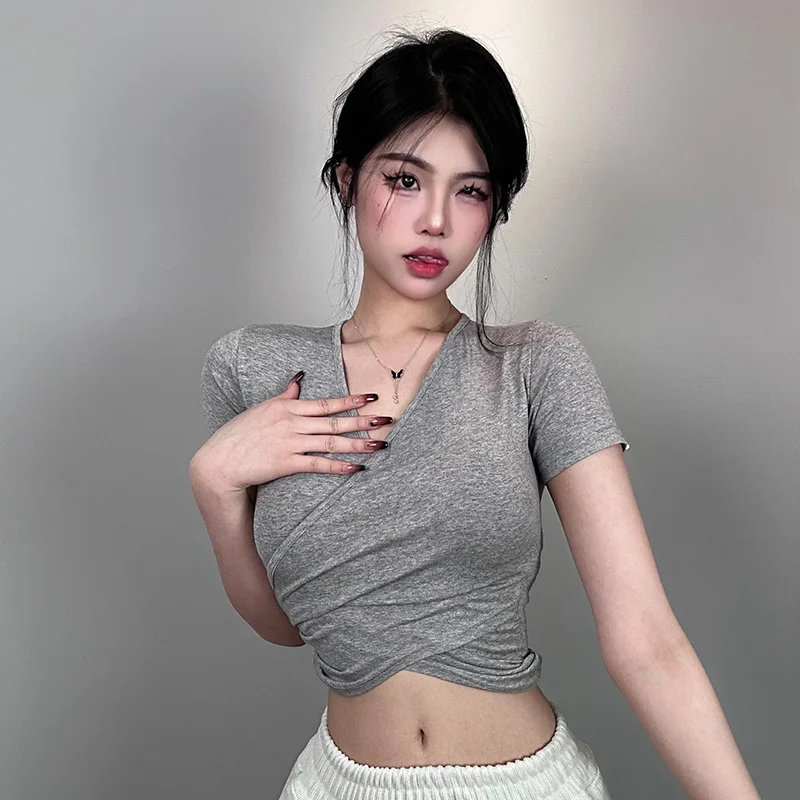 Korean Dongdaemun sexy hot girl bust-enhancing short-sleeve T-shirt for women slim-fit cropped navel-revealing top trendy