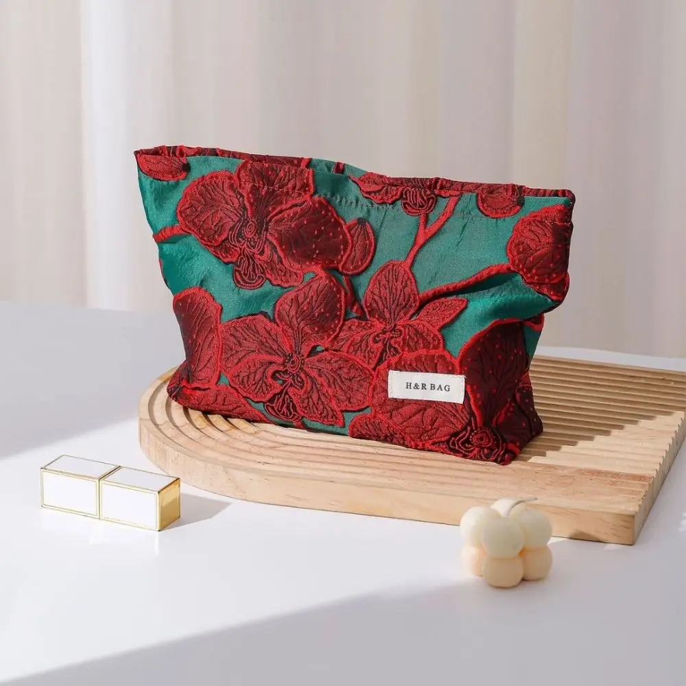 Retro chinês vermelho saco de maquiagem grande capacidade viagem organizador cosméticos bolsa de armazenamento portátil saco de armazenamento de guardanapo sanitário