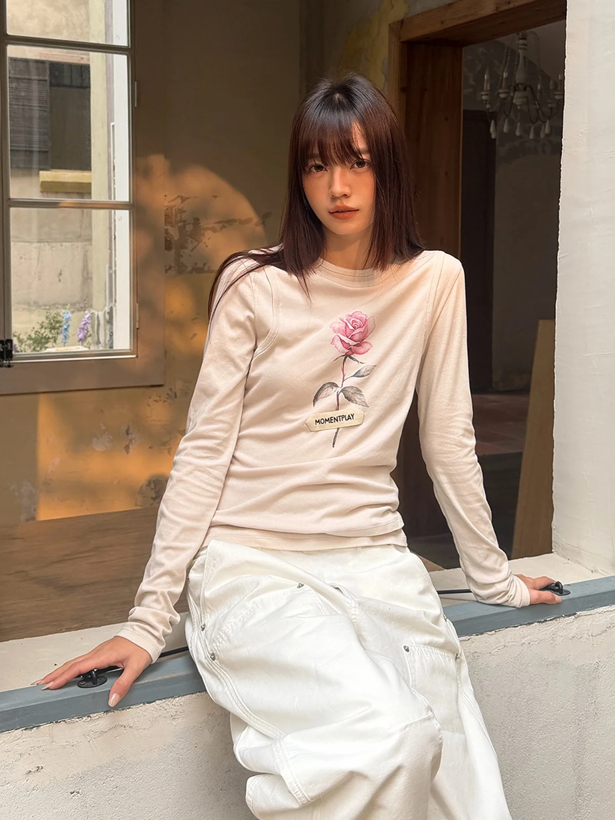 

New Brand MOMENTPLAY Rose Flower GoGoBuyer Buyer Store Women's T-irt Cotton Long Sve round Ne Regular Fit