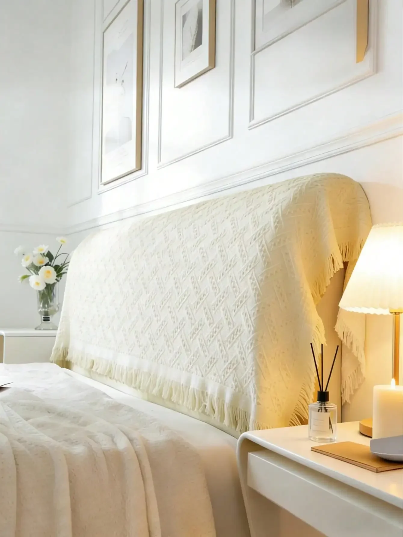 1 Piece Cream Waffle Knit Bedspread Soft Breathable Fabric Tassel Edge Dustproof Scratch Resistant for Cozy Bedroom