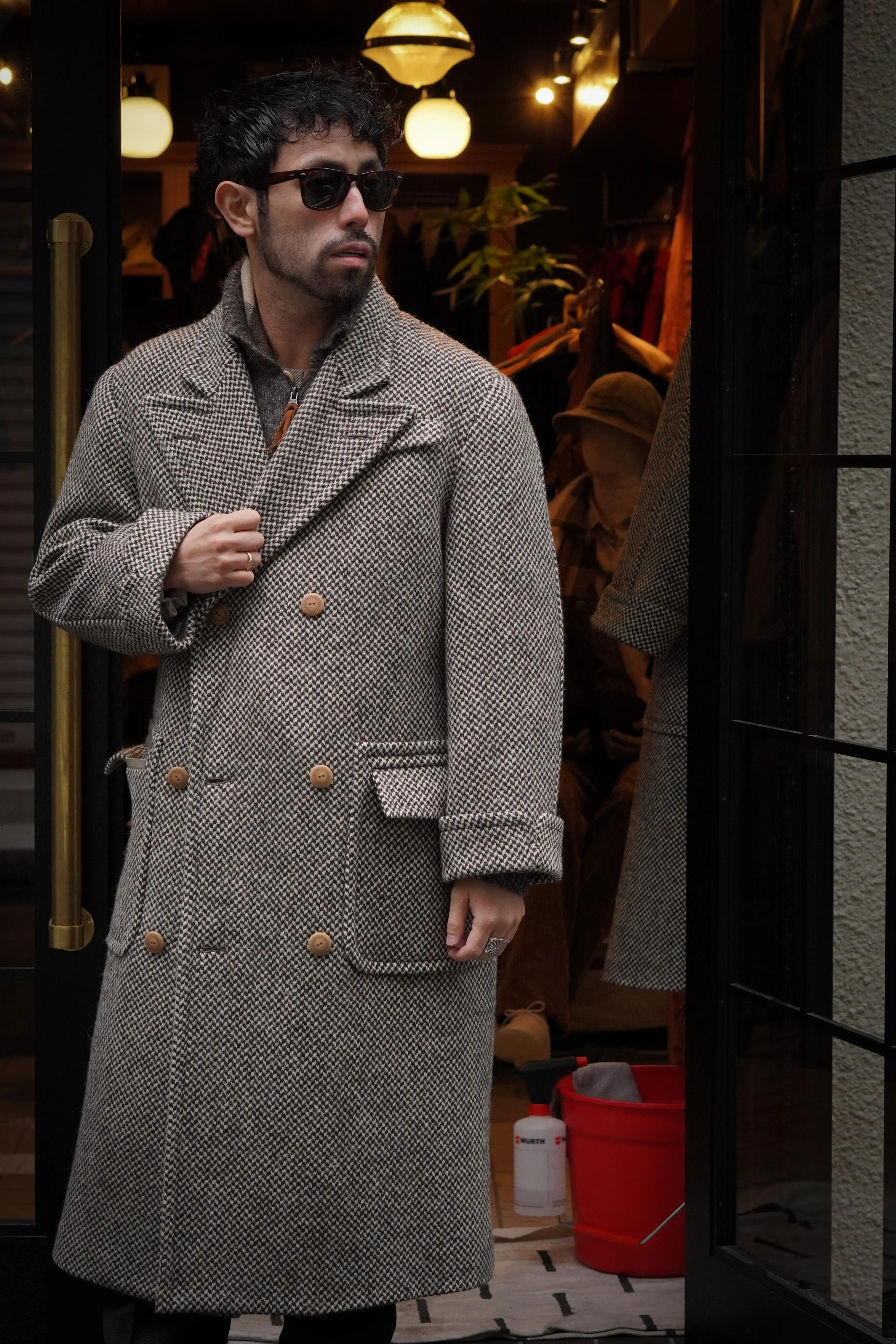 Classic Grey Salt and Pepper Tweed Double-Breasted Overcoat with Peak Lapel Pockets Men Autumn Long Coat Customized E26183