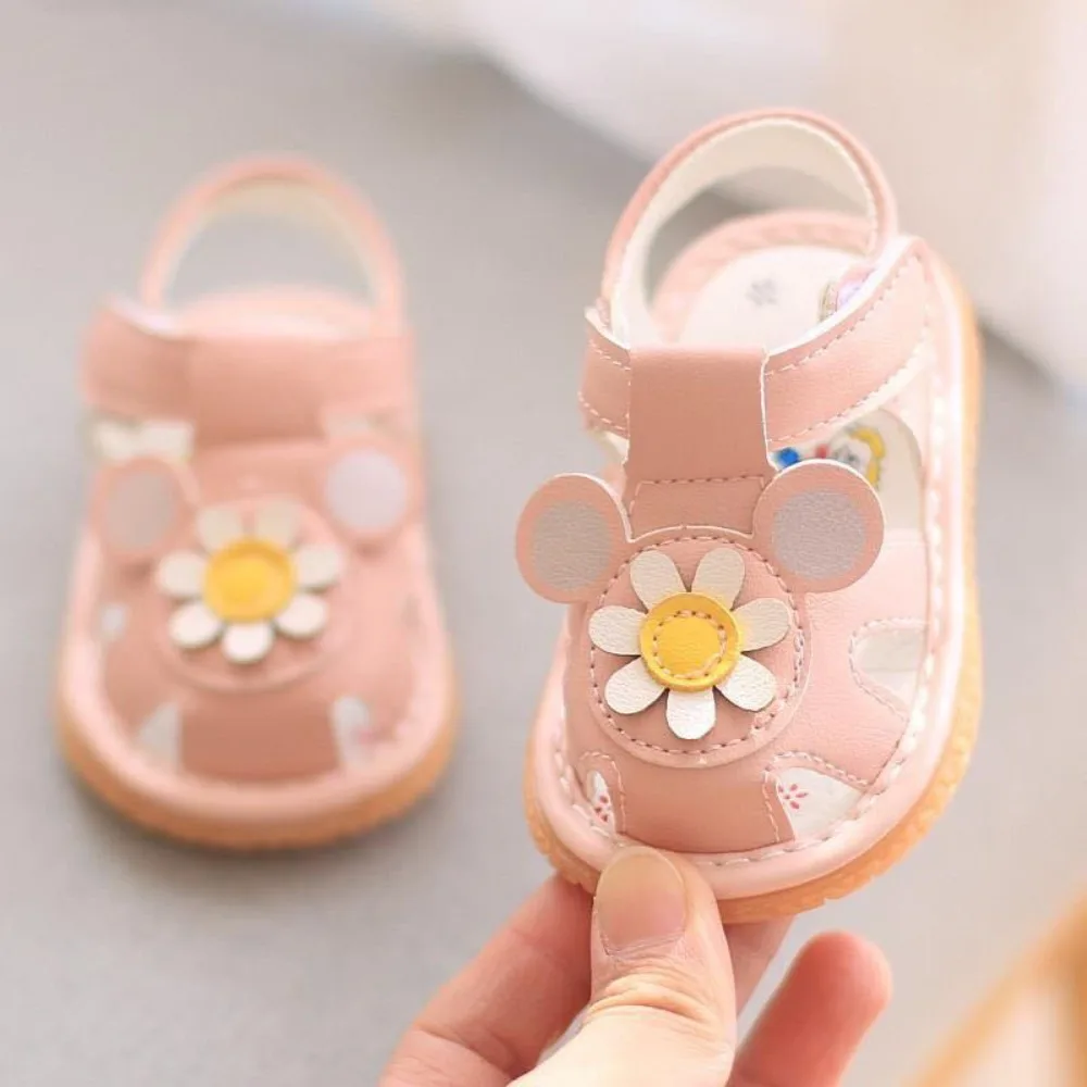 0-1 Years Old Soft Bottom Summer Kids Shoes Leathers with Sound Girls Toddler Shoes Hollow Out Anti-slip Baby Sandals Newest