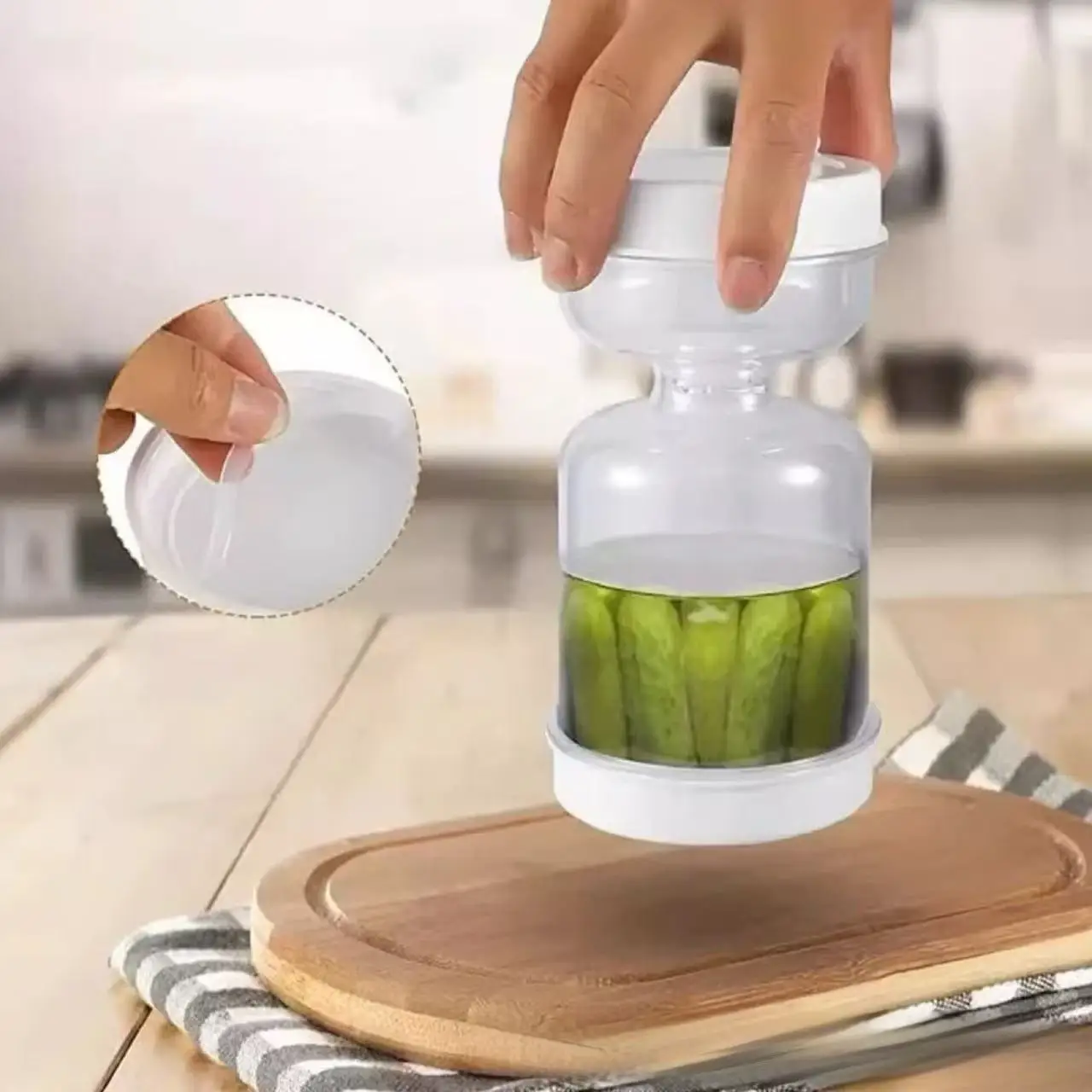 Kitchen household pickled vegetables jar with dry and wet separation, olive container with fork, food sealing storage jar