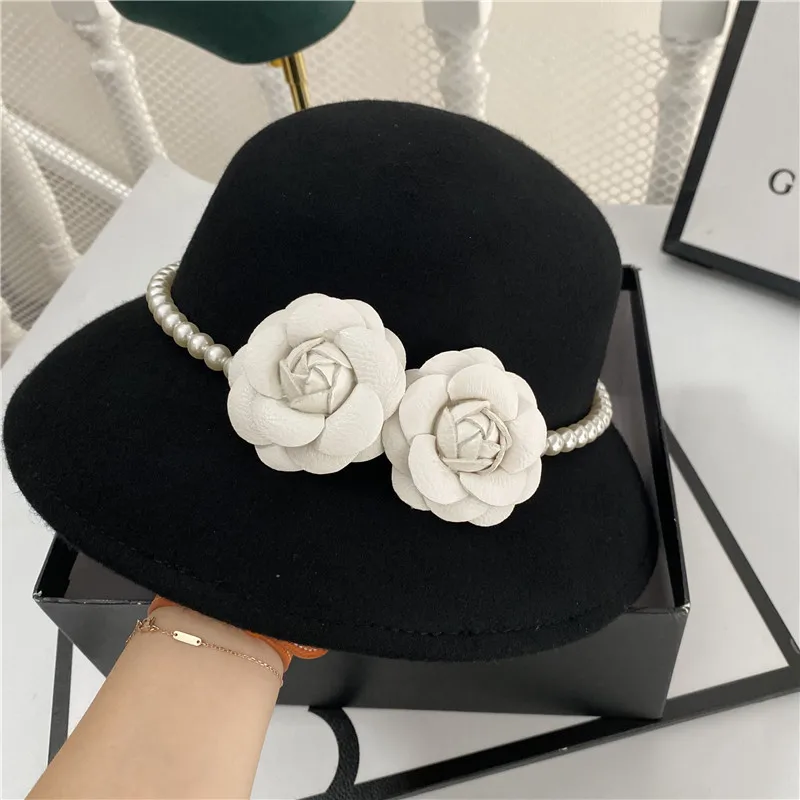 New pearl chain high-end wool lampshade hat Hepburn style retro fashion camellia flower decorative hat