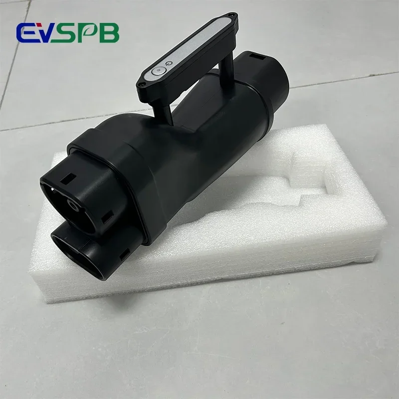 GBT To CCS2 Electric Vehicle Charging Station Adapter 250A 10000V IP65 DC EV Charger Connector New Type2 Plug And Outlet