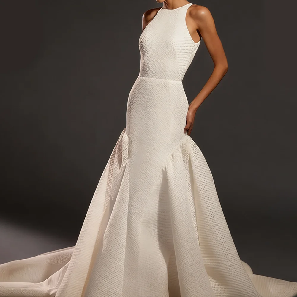 Eleganckie suknie ślubne typu syrena, bez rękawów, z satyny, z dekoltem w kształcie litery O, do ziemi, szyte na miarę.