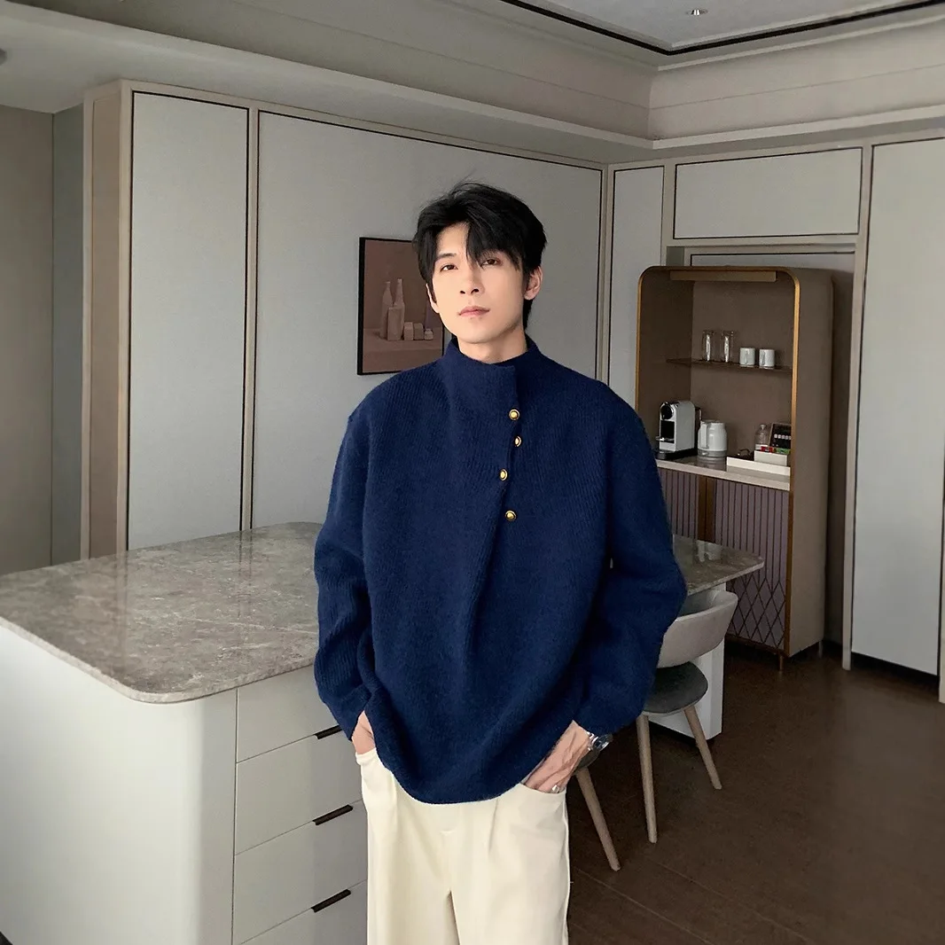 

Couple's Heavyweight Knitwear Men's Style Asymmetrical Button Design Winter Fashionable Sweater High-End Feeling Cleanfit Top