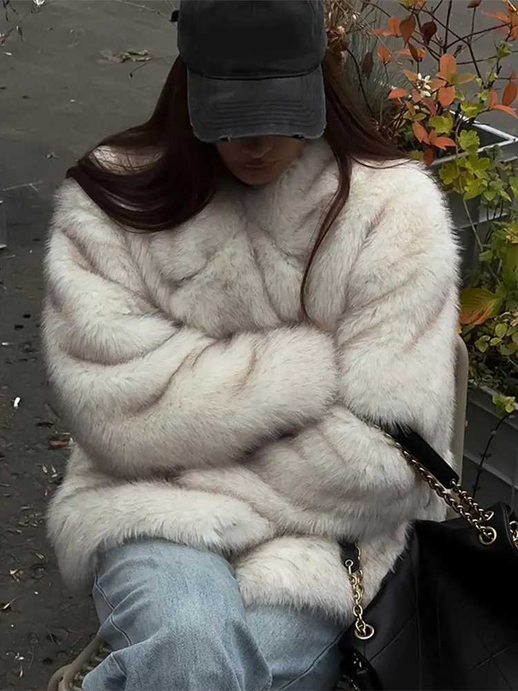 2024 Winter New Fashion Brown Fluffy Fur Coat Women Luxury Big Fur Collar Faux Fox Fur Jacket Female High Street Warm Outwear