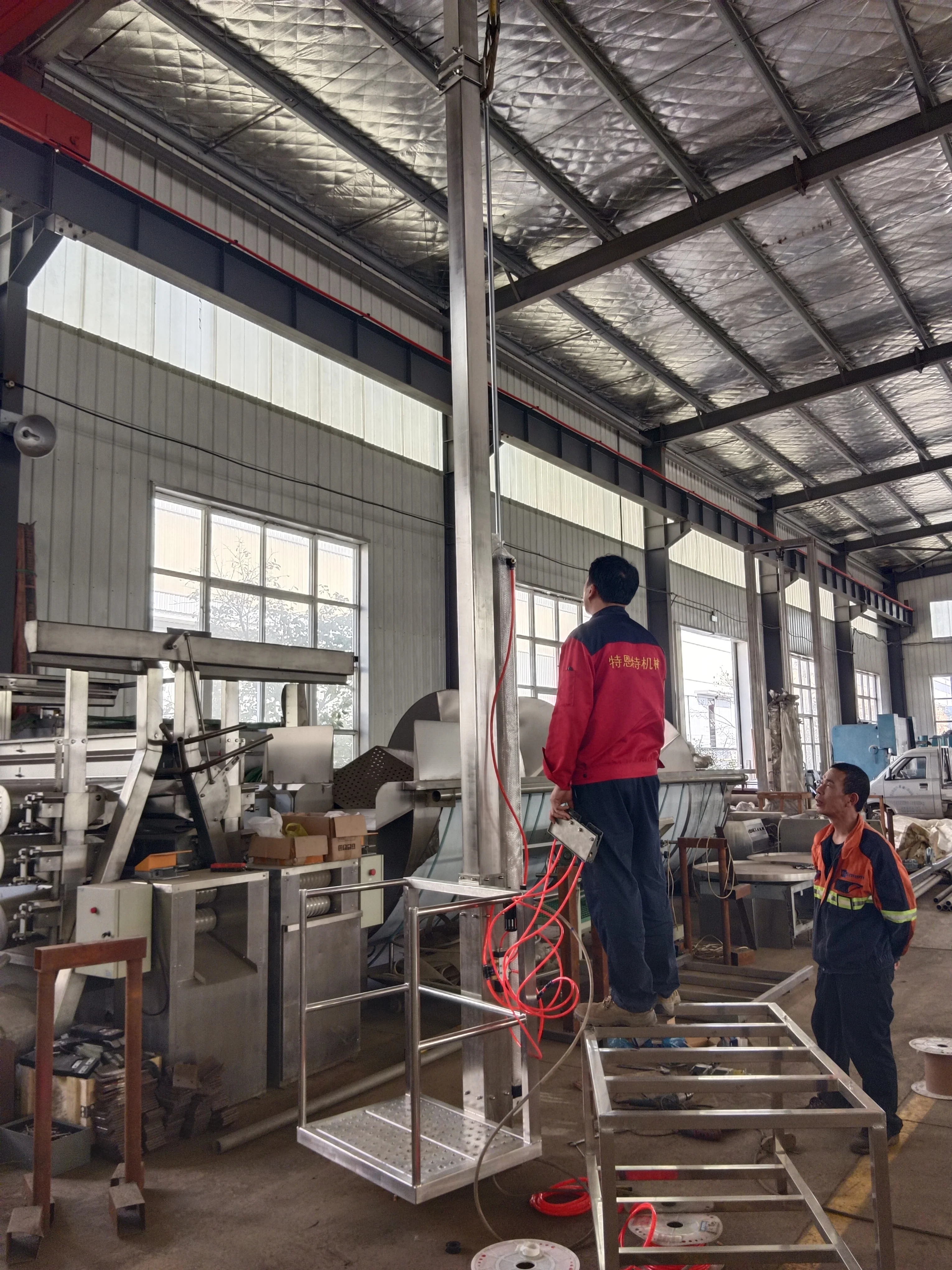 2025년식 공압식 할랄 도축 리프팅 플랫폼 펌프 도축 장비 (소 도축장용)