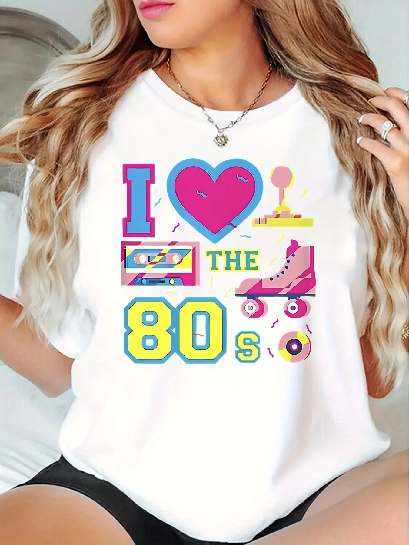 Camiseta Gráfica Retro de los 80 con Diseño de Zapatos de Skate para Mujer, Manga Corta, Cuello Redondo, Corte Holgado, Informal, Verano, Tela Suave, Todas las Temporadas