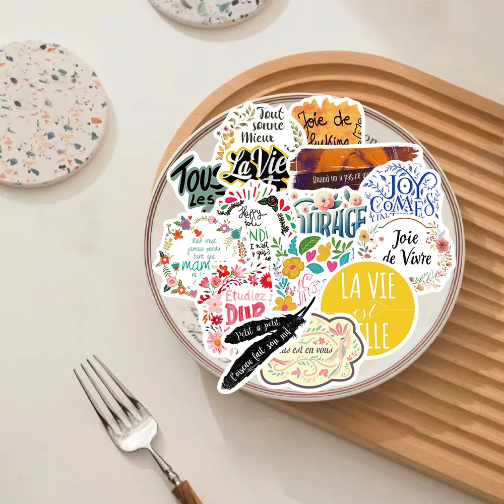 50 قطعة من ملصقات اللغة الفرنسية التحفيزية يقتبس الشارات الإيجابية للكمبيوتر المحمول الكلاسيكي PVC مقهى مقاوم للماء ملصق الهاتف للدراجات النارية