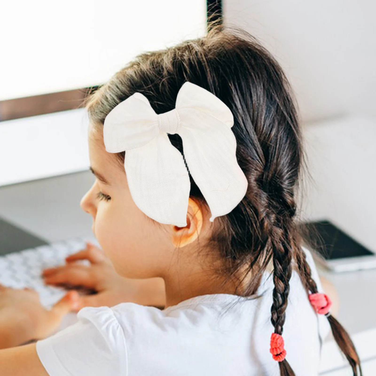 

4 шт., заколки для волос с бантом, стильные аксессуары для волос с бантом и лентой для девочек, малышей, женщин, повседневные вечерние маленькие бантики для маленьких девочек