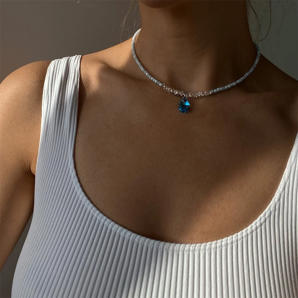 Vintage Geometric Plastic Pearls Chain Necklace for Women Female Fashion Boho Baroque Sexy Zircon Heart Pendant Jewelry