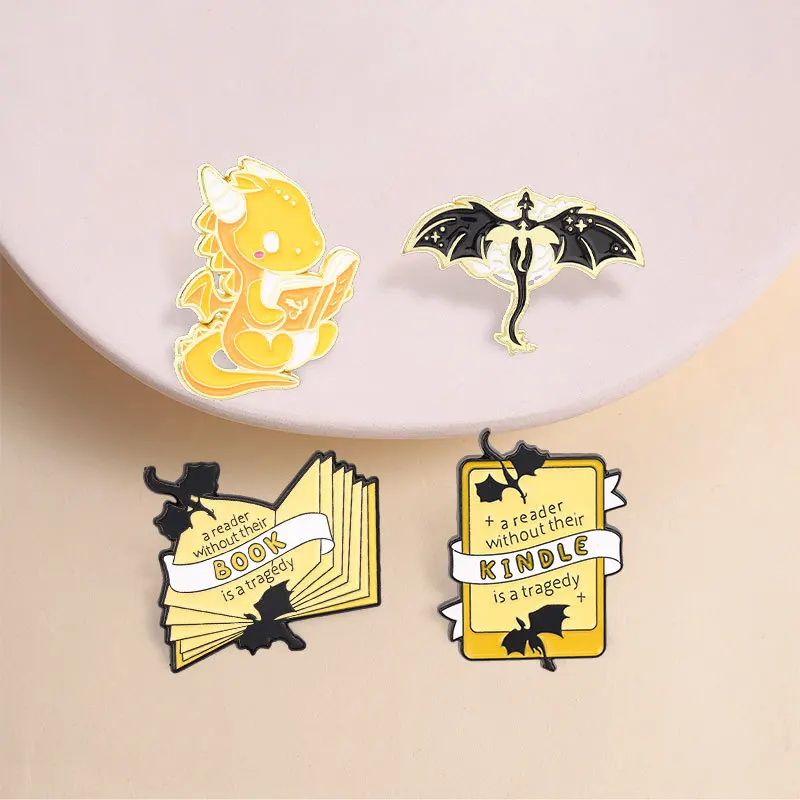 Animal Brooches Cartoon English Book Readers Cute Golden Dragon Metal Badges Small Gifts Wholesale Hat Pins for Caps Brooch Pin