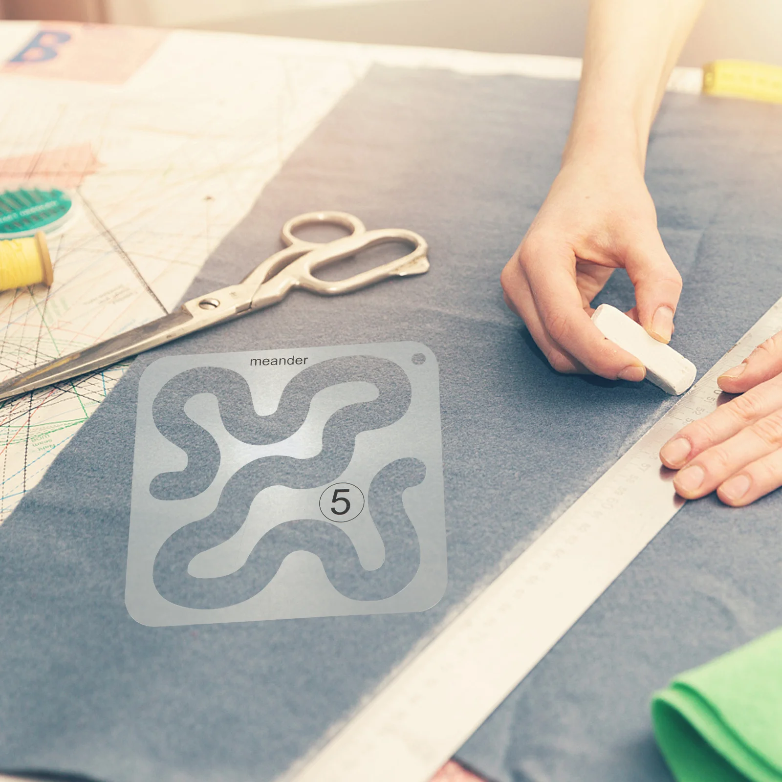 1Pcs Patchwork Ruler Hollow Transparent Sewing Template Durable Acrylic Stitching Ruler for Cloth Craft Quilting Use