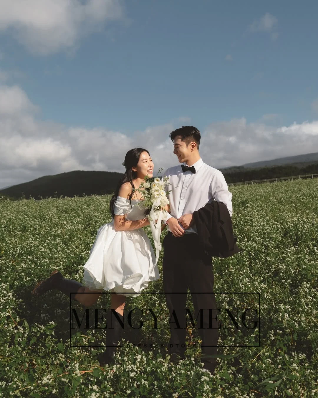 ZHUISHU Mini Korean Wedding Dresses Off the Shoulder Short Bride's Party Dress Customized A Line Taffeta Wedding Snap Gown