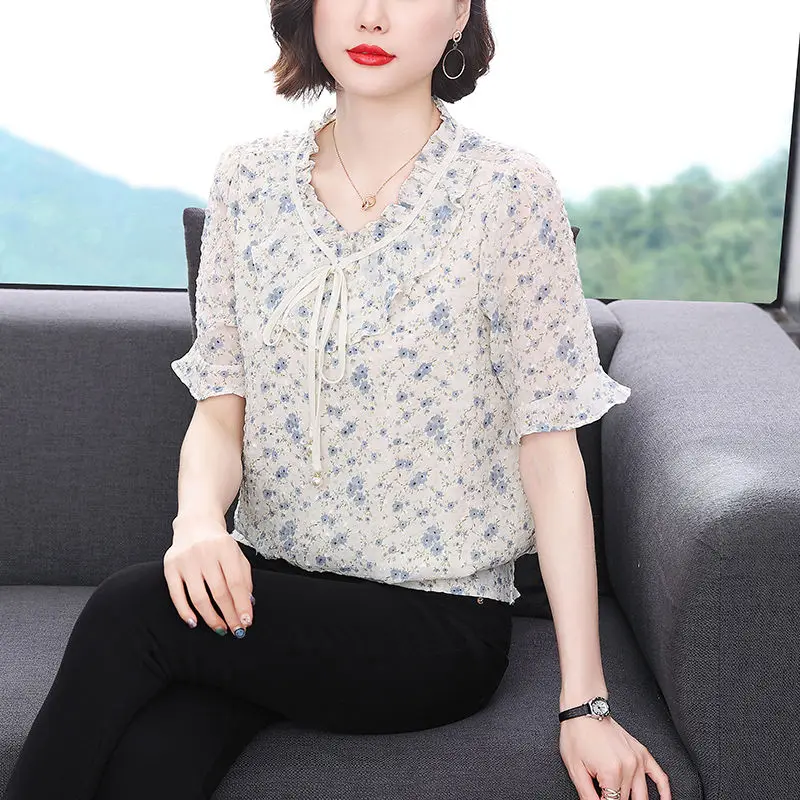 Floral 7-quarter Sleeves All-match Loose Chiffon Shirt for Women with Floral