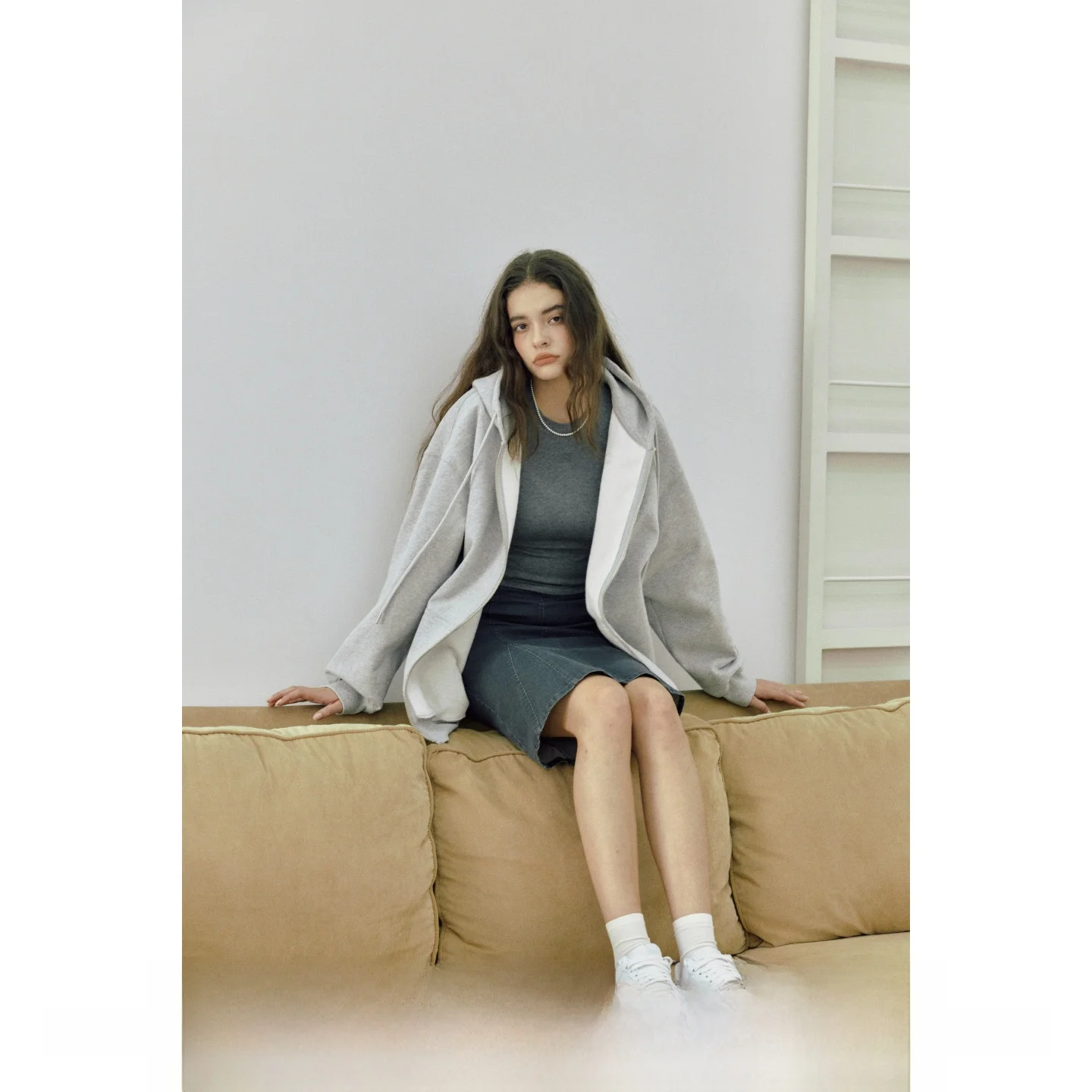 

Basic Mid-Sve Base irt Long Sve Laconic White Deep ey Women's Casual Sle Stand Fit Cotton Blend T-irt